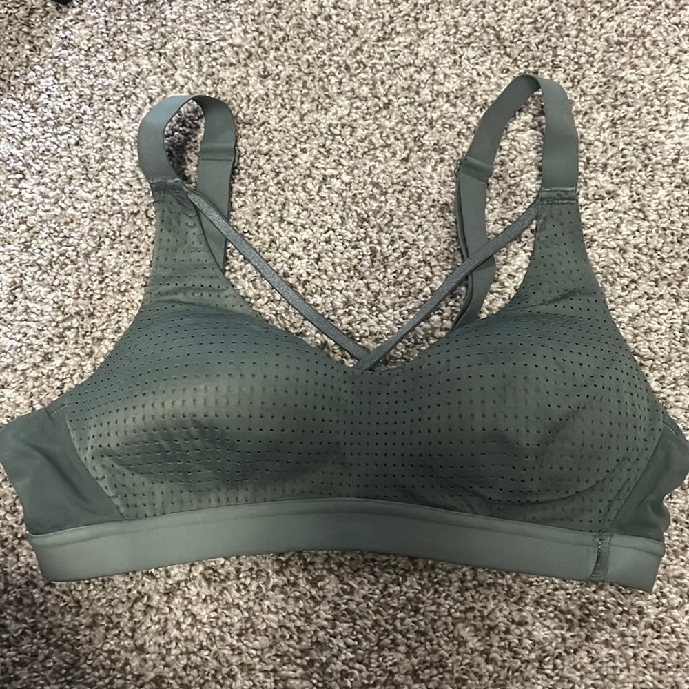 Victoria Sport sports bra